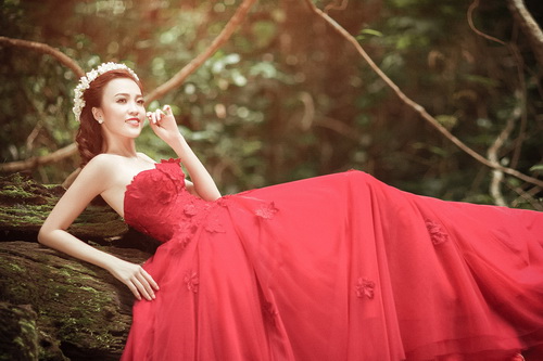 Siêu mẫu Ngọc Tình chụp ảnh cưới trong rừng sâu - 15