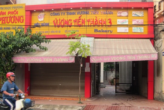 Ăn bánh mì, hàng chục người nhập viện cấp cứu - 3