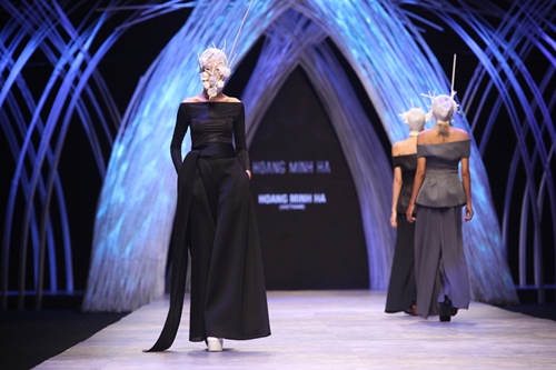 Hai NTK nam quot;khuấy đảoquot; sàn diễn ở đêm thứ 2 VIFW - 2