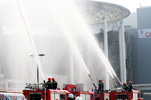 HN: Gần 600 người tham gia diễn tập phòng chống cháy nổ - 16