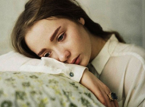 Vợ một mình vượt cạn, nhà chồng linh đình đón dâu mới - 1