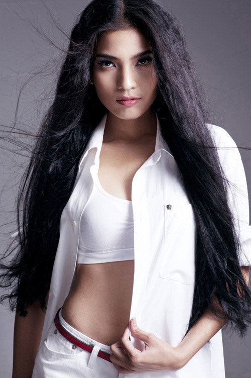 Trương Thị May tự quot;dìm hàngquot; vì lỗi trang điểm - 10