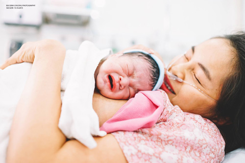 Bộ ảnh đi đẻ vẫn cười tươi rói của Á hậu Diễm Châu - 6