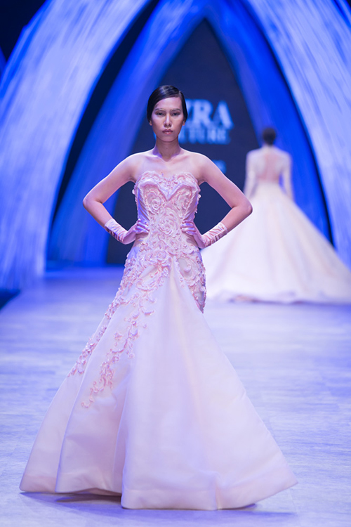 Minh Tú biến thành công chúa kiều diễm của Ezra Santos - 4