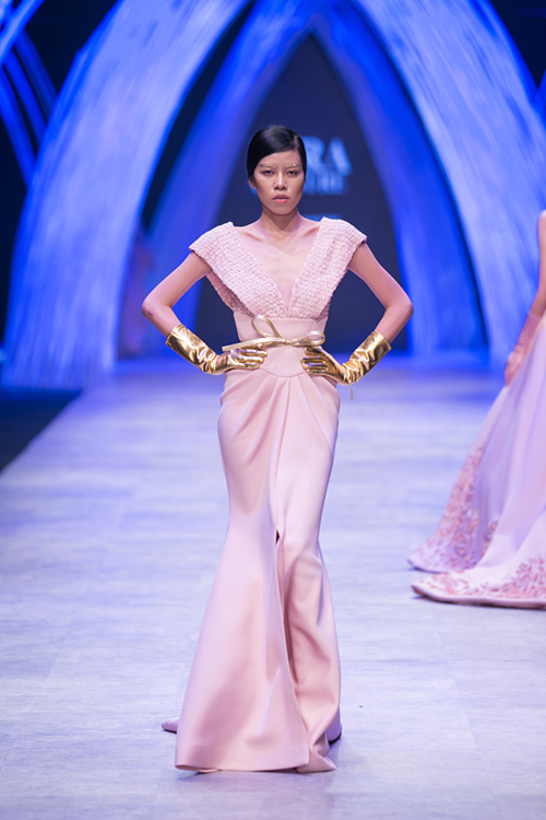 Minh Tú biến thành công chúa kiều diễm của Ezra Santos - 10