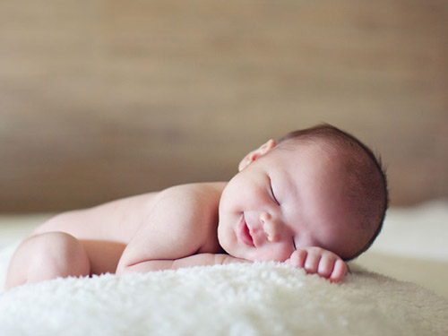 8 khoảnh khắc trẻ sơ sinh bố mẹ chớ quên chụp lại! - 4