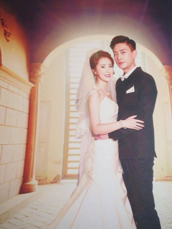 Triệu Vy Huỳnh Hiểu Minh tươi rói về thăm trường cũ - 13