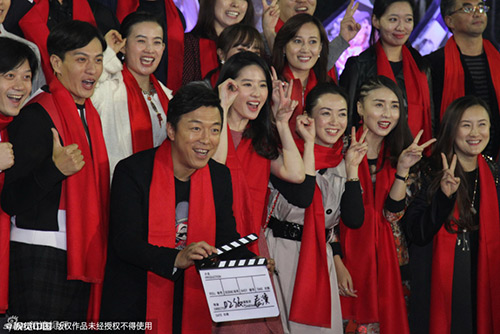 Triệu Vy Huỳnh Hiểu Minh tươi rói về thăm trường cũ - 6