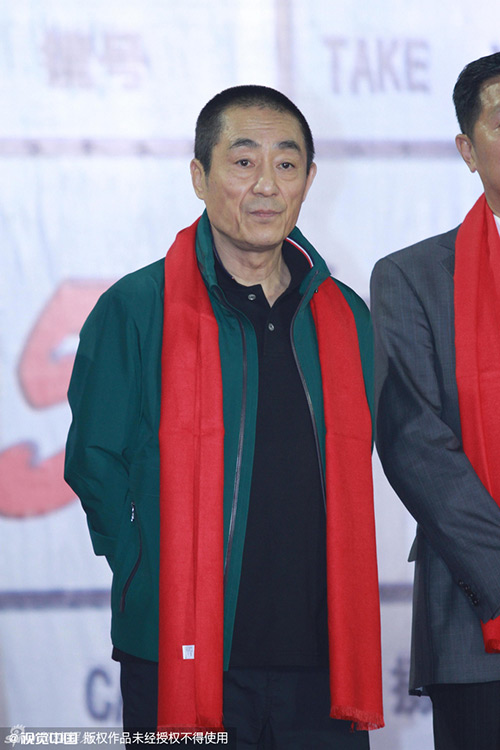 Triệu Vy Huỳnh Hiểu Minh tươi rói về thăm trường cũ - 3