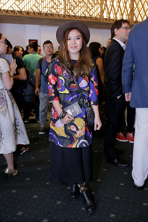 Ngắm style cuốn hút của các mỹ nam mỹ nữ tại Tuần thời trang - 18