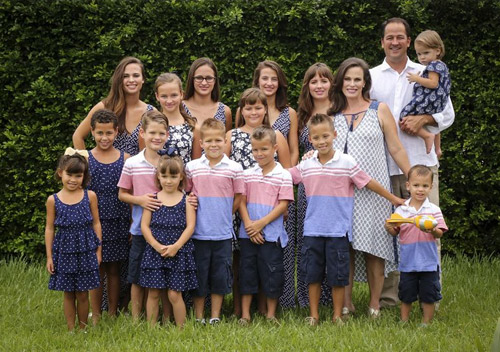 Gặp mẹ 15 con mà vẫn xinh đẹp, nhàn tênh - 1