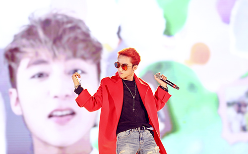 Thu Minh giúp trẻ lạc tìm mẹ trong đêm nhạc - 18