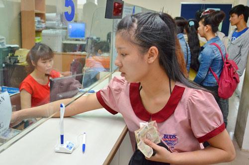 Trường đại học công rục rịch tăng học phí - 1