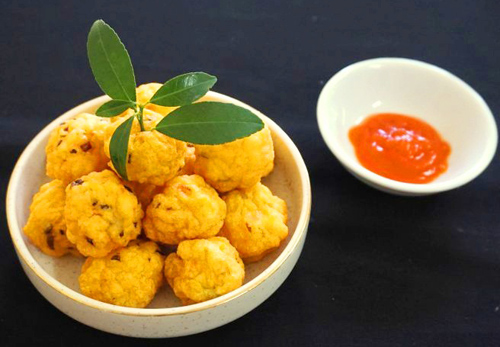 Chả tôm viên chiên nóng hổi, hấp dẫn cho bé - 9