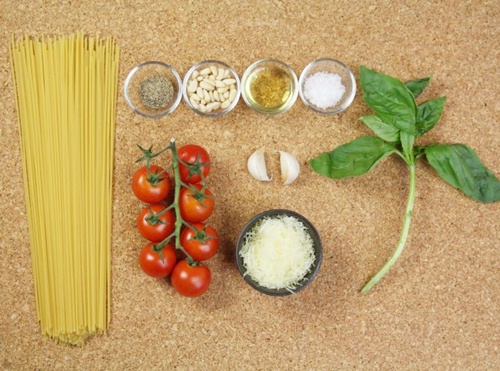 Mỳ Ý sốt húng quế ngon miệng, dễ làm - 1