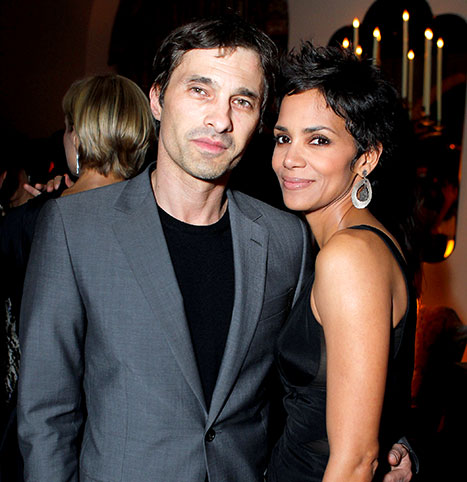 Taylor Swift đệ đơn kiện DJ cố ý sàm sỡ cô - 9