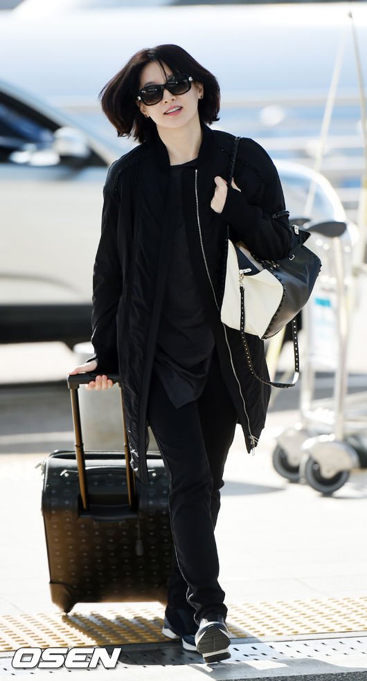 Kim So Eun mặt sần sùi, mũi biến dạng - 10