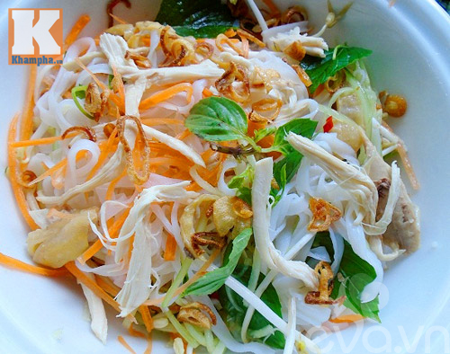 Bữa sáng hấp dẫn với phở gà trộn - 8