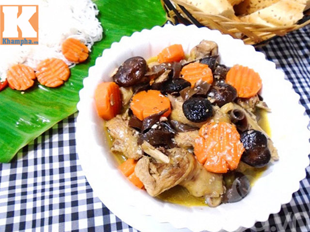 Ngon cơm với gà nấu nấm