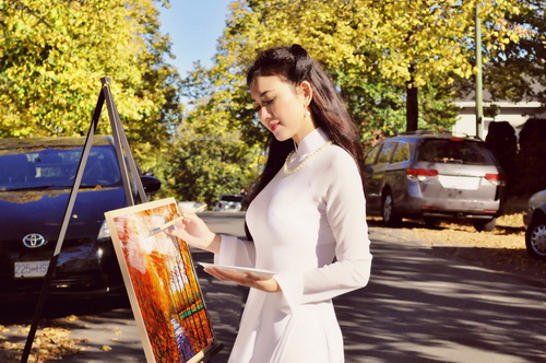 HH Mỹ Vân U40 mặc áo dài như quot;gái đôi mươiquot; - 6