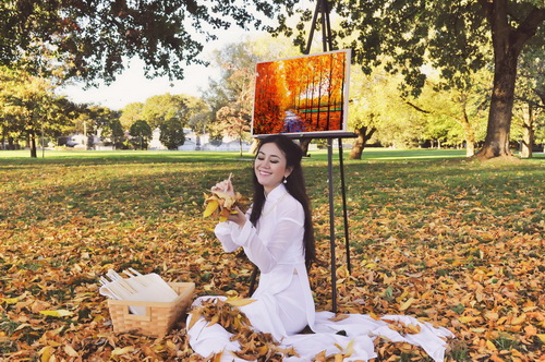 HH Mỹ Vân U40 mặc áo dài như quot;gái đôi mươiquot; - 5