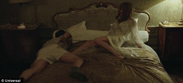 Brad Pitt vẫn sợ trước quyết định cắt bỏ ngực của Angelina - 3