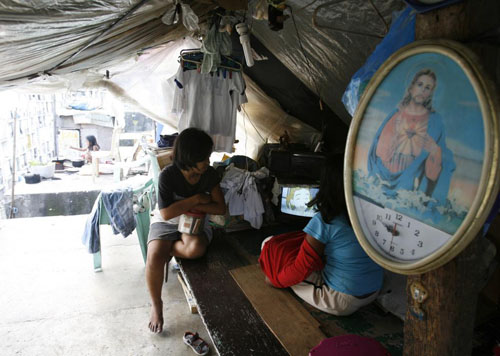 Ảnh: Nơi người sống quot;ăn ởquot; cùng người chết ở Philippines - 13
