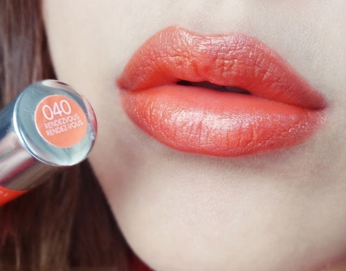 Đánh giá thỏi son kiêu kỳ Revlon Just Bitten Kissable Balm Stain - 9