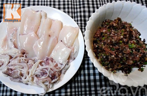 Mực nhồi thịt chiên vàng đầy hấp dẫn - 1
