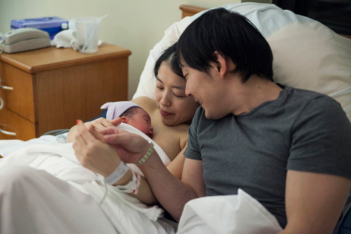 Bộ ảnh đẻ thường dưới nước nhẹ như không của mẹ Nhật - 19