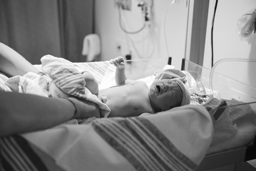 Bộ ảnh đẻ thường dưới nước nhẹ như không của mẹ Nhật - 13