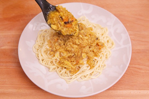 Mì sốt thịt cua thơm ngon, dễ làm - 9