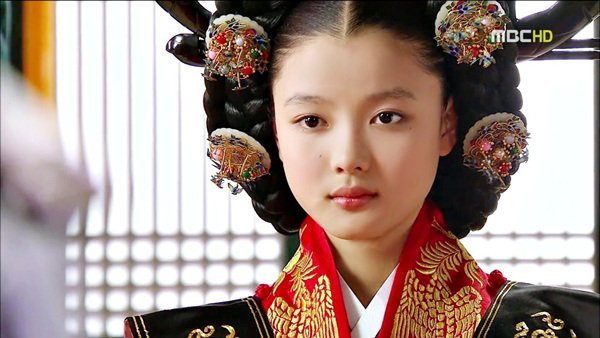 Sao nhí Hàn quot;lột xácquot; thành thiếu nữ - 4