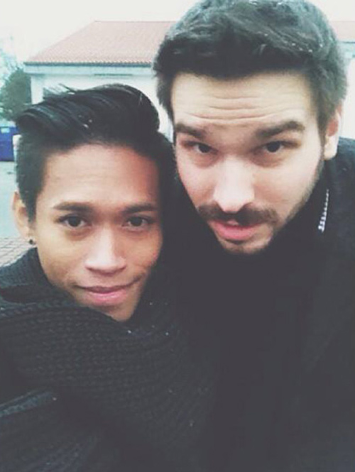 Cặp đôi đồng tính đũa lệch bất ngờ kết hôn - 7