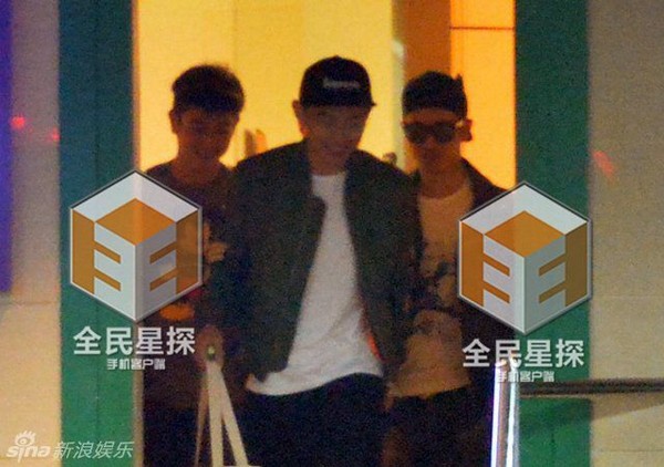 Triệu Vy tiếp tục bị chê béo ú, xuống sắc - 7