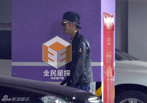 Triệu Vy tiếp tục bị chê béo ú, xuống sắc - 12