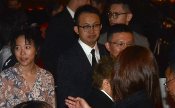 Triệu Vy tiếp tục bị chê béo ú, xuống sắc - 4