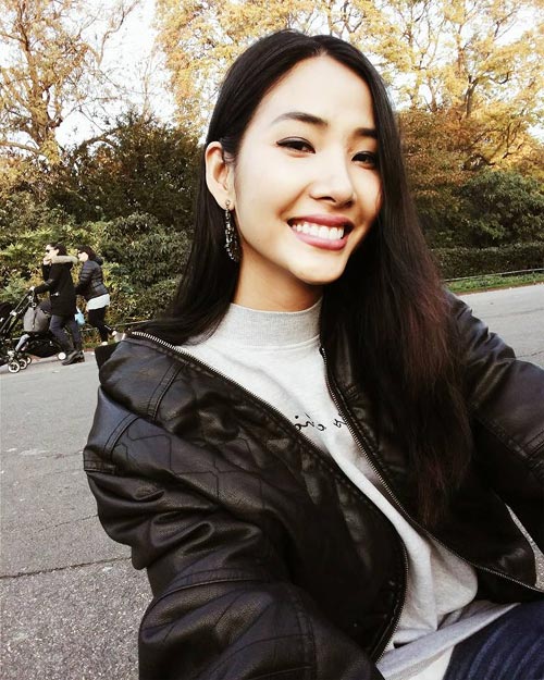 Hồng Nhung khoe vẻ đẹp không tuổi bên con gái - 13