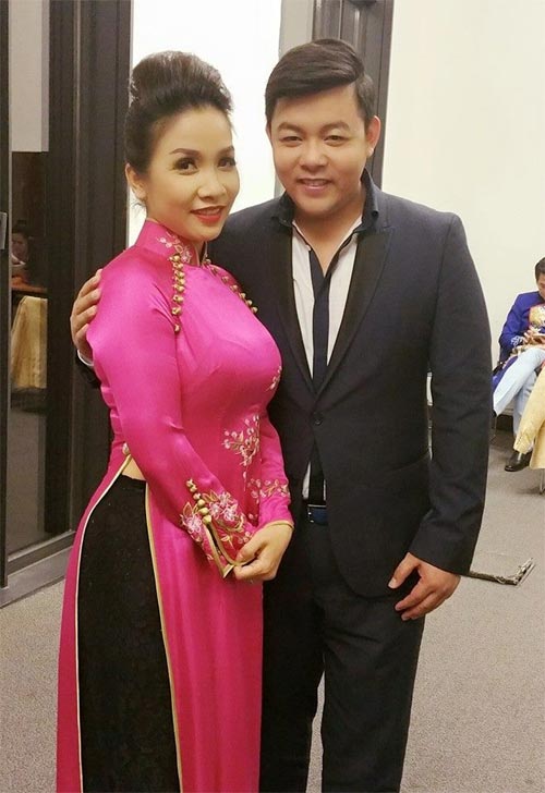 Hồng Nhung khoe vẻ đẹp không tuổi bên con gái - 12