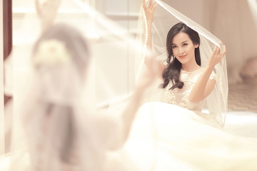 Văn Anh xúc động khi Tú Vi mặc thử váy cưới - 9