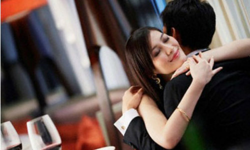 Đòn trả thù cay độc của người chồng vô sinh - 1