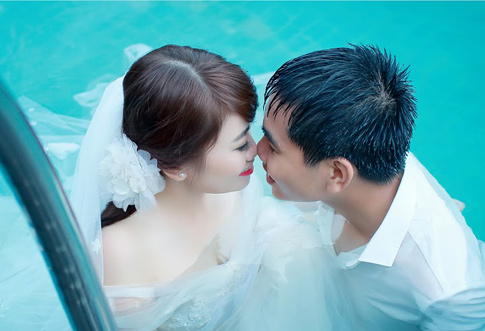 Chuyện tình đáng yêu của cặp đôi quot;gần nhà, xa ngõquot; - 10