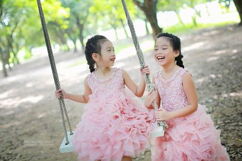 Bộ ảnh đẹp như cổ tích của gia đình quot;Nhà có 3 cô gáiquot; - 6