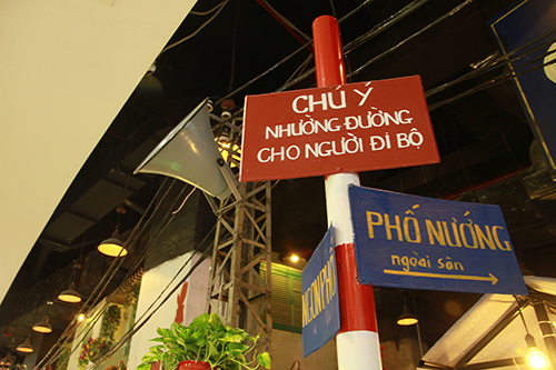 Đến quot;Phố ngonquot; thử cảm giác mua hàng bằng tem phiếu - 5