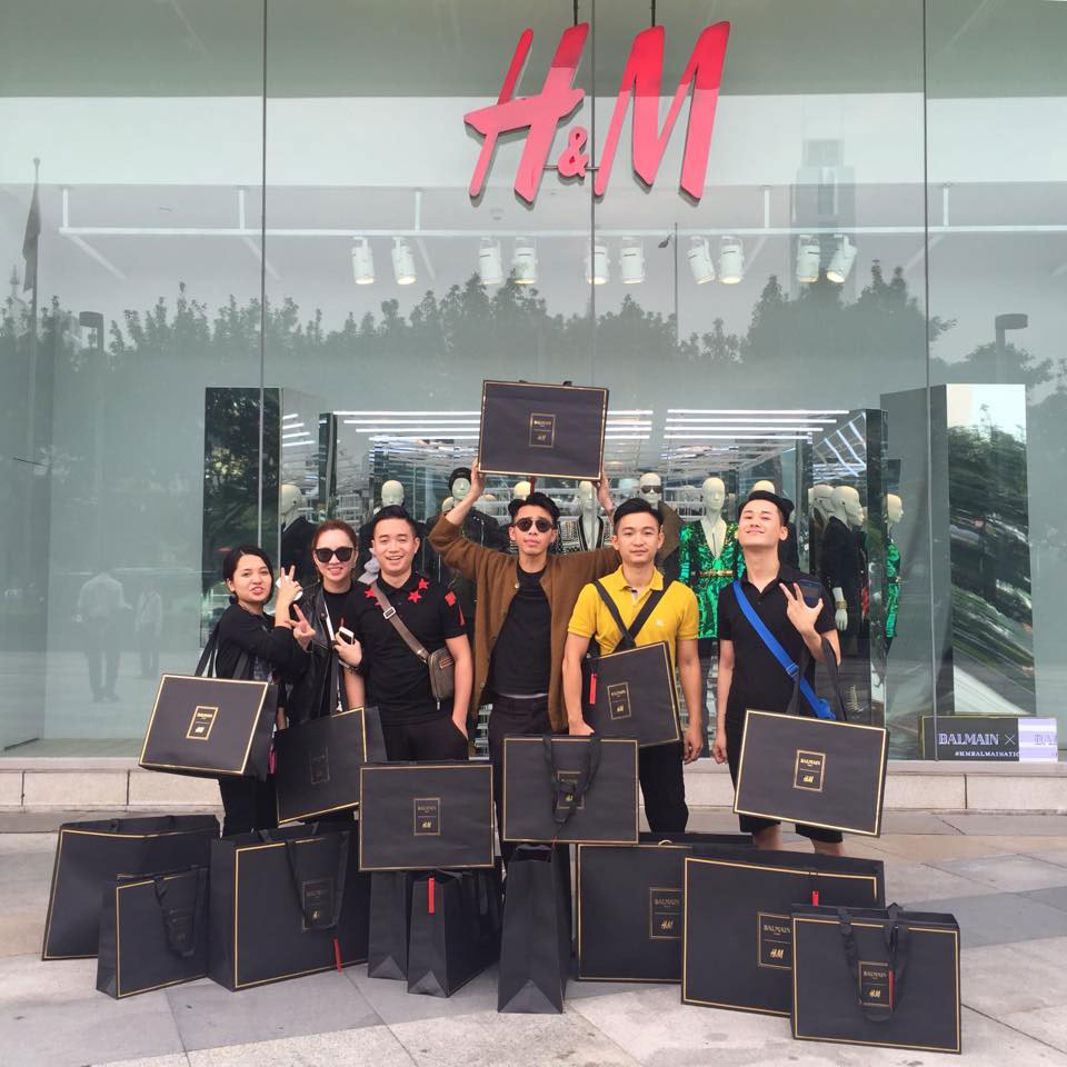Tín đồ Việt cũng sôi sục quot;sănquot; hàng Balmain x Hamp;M - 2