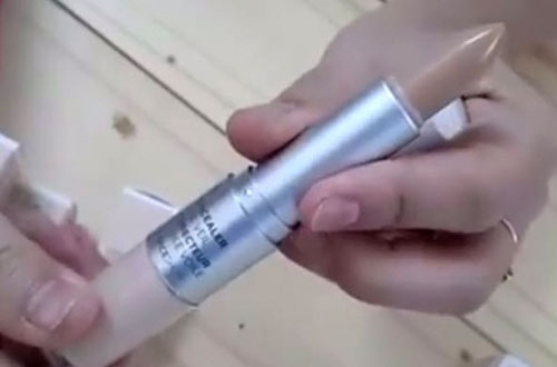 Thêm một loại bút che khuyết điểm khiến chị em Việt xôn xao - 1