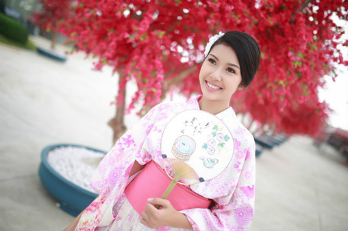 Soi cận mặt quot;niềm tự hào mớiquot; của nhan sắc Việt - 14