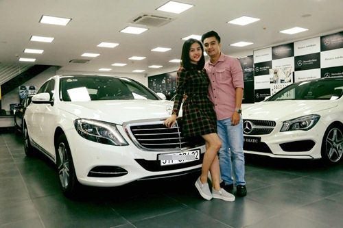 Vân Trang và người yêu đại gia đi quot;tậuquot; xế tiền tỷ - 3