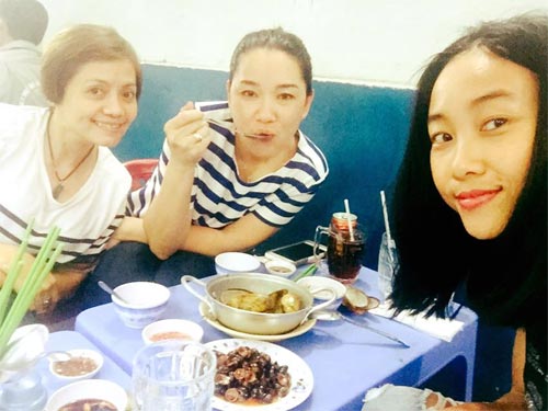 Hari Won quot;tập xoạcquot; cùng con trai Khánh Thi - 5