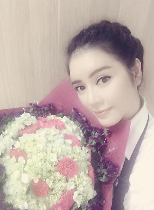 Hari Won quot;tập xoạcquot; cùng con trai Khánh Thi - 11